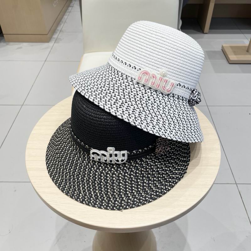 Miumiu top hat 040202